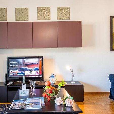 Santiago Home - Happy Rentals Лугано Экстерьер фото